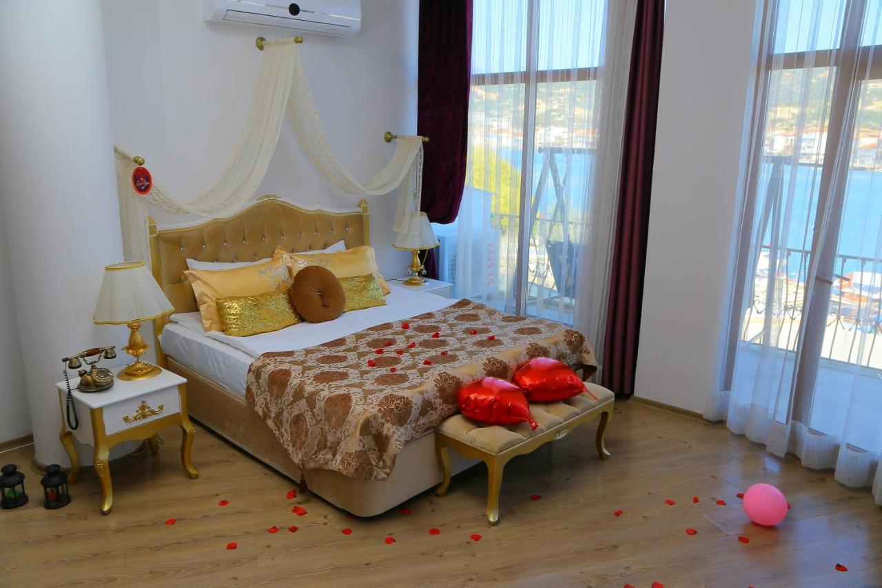 Huri&Nuri Hotel Foça Exterior foto