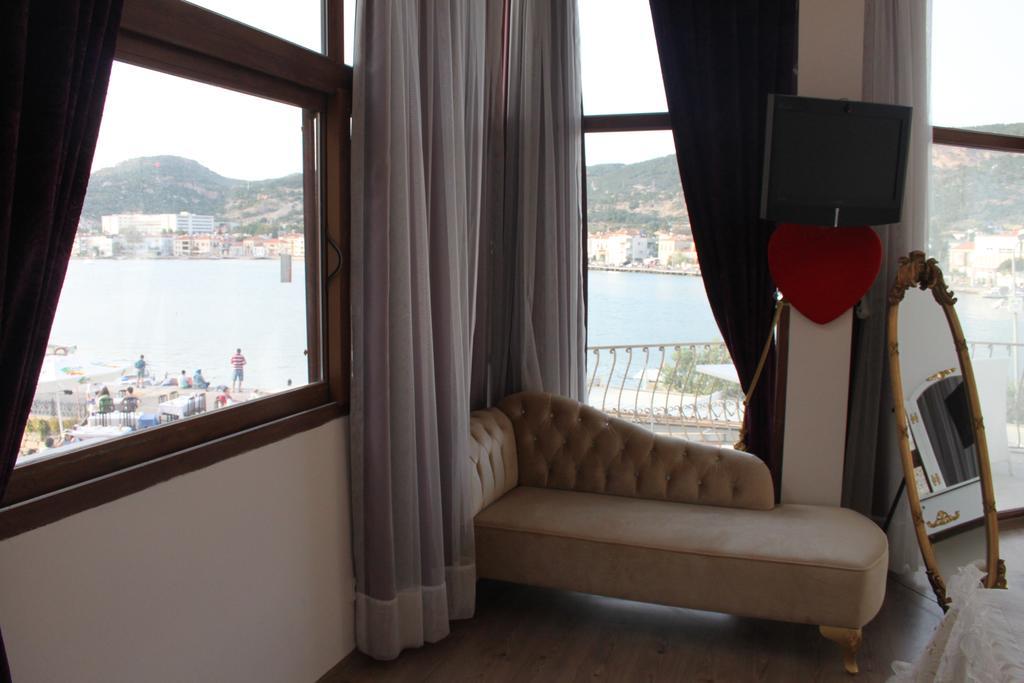 Huri&Nuri Hotel Foça Exterior foto